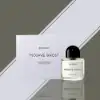 Unisex fragrance with woody and floral notes